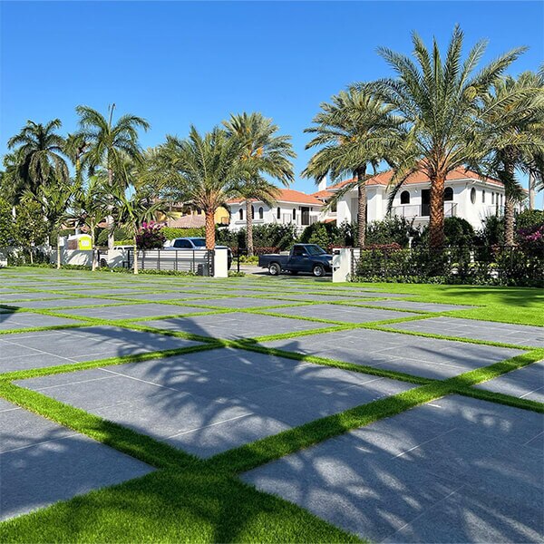 Banas Carbon Black Porcelain Paver